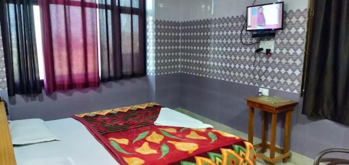 Unnāo Hotel Vishal Palace מראה חיצוני תמונה