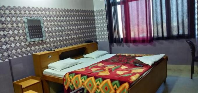 Unnāo Hotel Vishal Palace מראה חיצוני תמונה